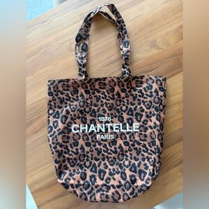 Chantelle Leopard Print Tote Bag. NWOT. Cotton. Open top.